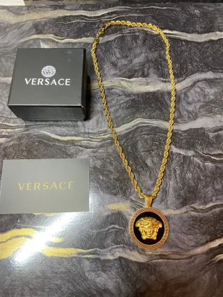 Collar versace