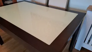 Mesa extensible de comedor de madera  y cristal