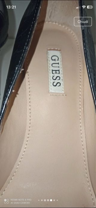 decolte Guess