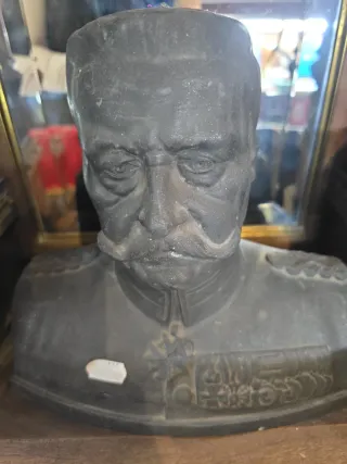 Busto Antiguo Militar