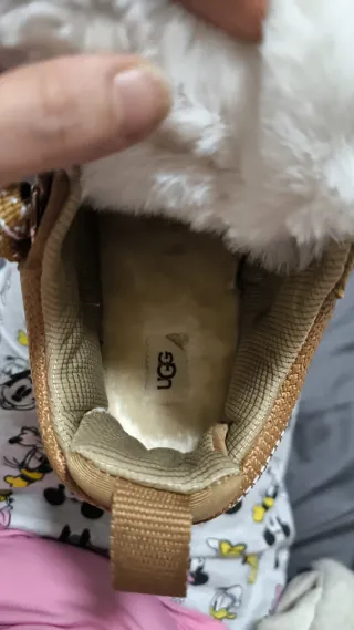 Botas UGG Beige/Marrón Nuevas