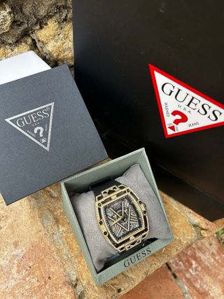 Reloj Guess Dorado y Negro con Brillo