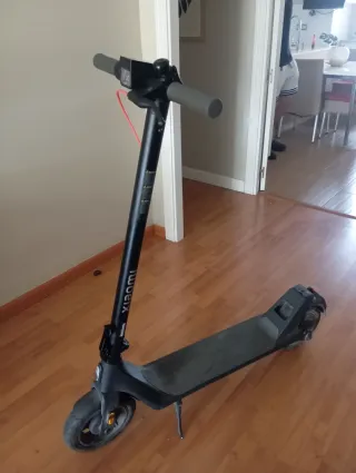 Se vende patinete eléctrico Xiaomi 4 lite