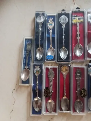 Colección de 19 Cucharillas de Coleccionista