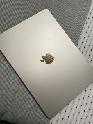 MacBook Air M2 13 Plata