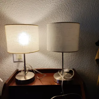 Lámpara de mesita tela y metal