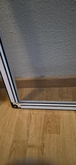 Mosquitera metálica