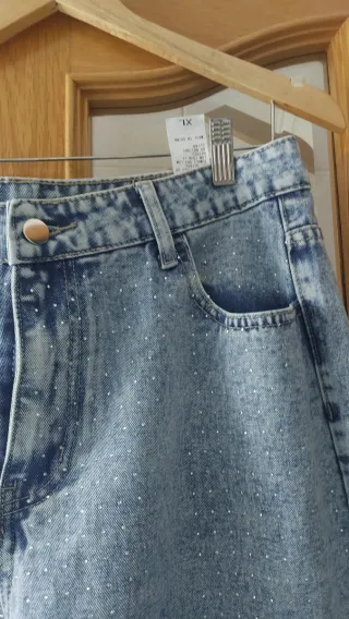 Pantalón vaquero con brillantes Talla XL