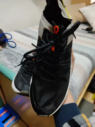 Zapatillas Pull&Bear Talla 45 Negras y Blancas