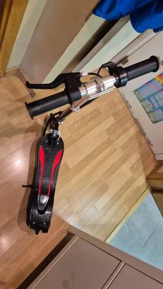 Patinete eléctrico infantil