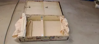 Antiguo baúl de viaje maleta