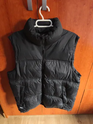 Chaleco acolchado negro Zara