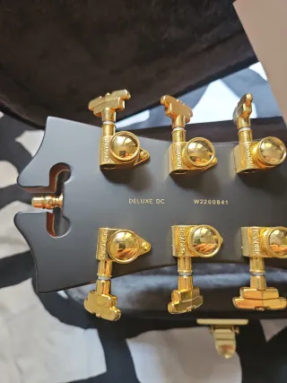 D'Angelico Deluxe DC Guitarra Satin Brown Burst