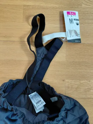Pantalón esquí niño talla 8 impermeable y tirantes
