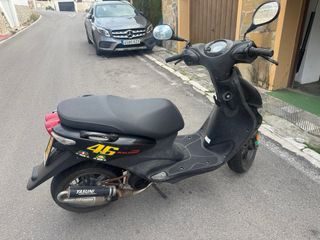 Yamaha Neos 49cc 2T Negra Año 2018- Negociable