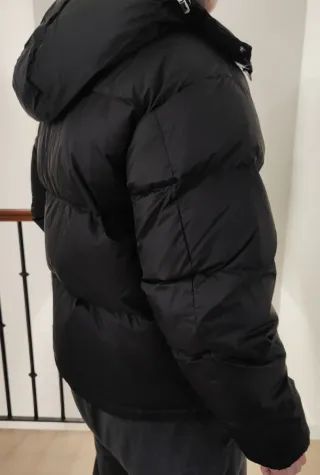 Chaqueta plumífero Tommy Hilfiger negra