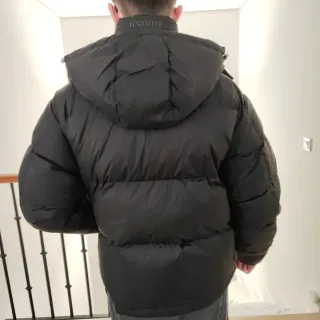 Chaqueta plumífero Tommy Hilfiger negra