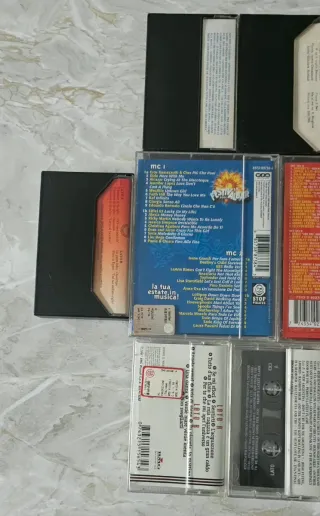 Lotto 10 cassette musicali compilation