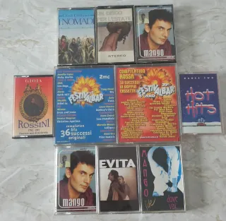 Lotto 10 cassette musicali compilation