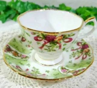 Royal Albert 2 Tazze da Tè Nuove