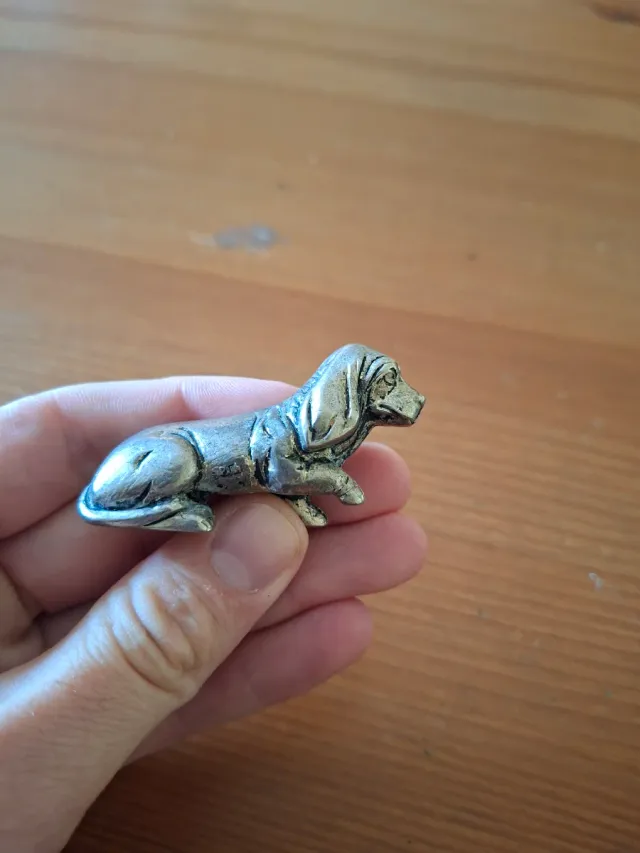 Figura perro vintage metálica 6cm