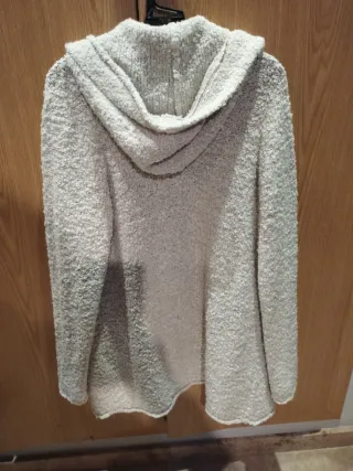 Chaqueta de punto con capucha mujer