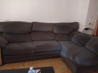 Sofá modular gris de tela