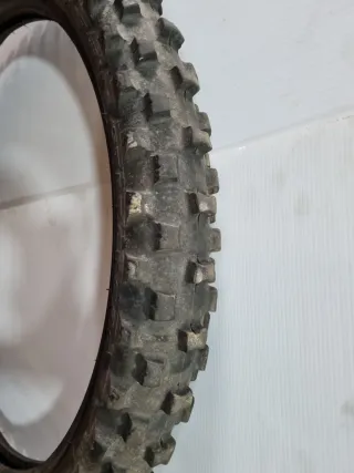 Neumático Michelin 21 Usado