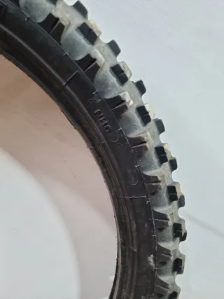 Neumático Michelin 21 Usado