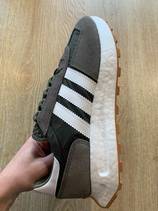 Adidas Retropy H03854