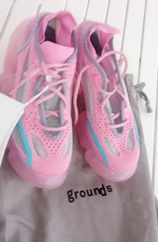 Zapatillas grounds nuevas talla 37 con etiqueta  c