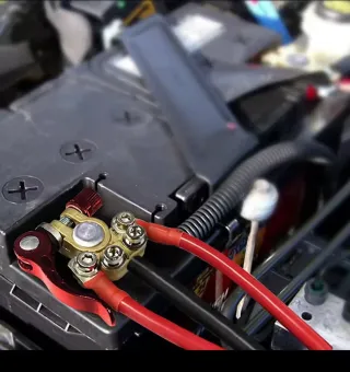 Bornes Bornas Batería Coche FUENGIROLA