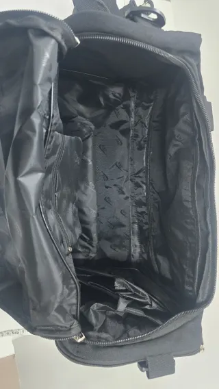 Bolso deportivo Nike negro