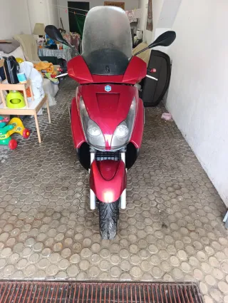 Piaggio X7 Evo 300ie Roja