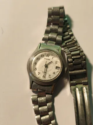 Reloj Pulsar Mujer Esfera Pequeña Platedo