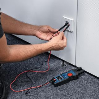 Multímetro horquilla Bosch Professional GFM1000-15