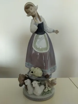 Figura Lladró Pastora con Animales