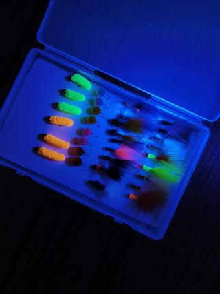 Juego de moscas para Pesca trucha (estanque y río)