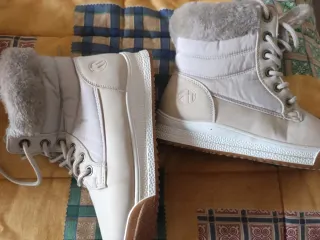 Botines calentitos beige