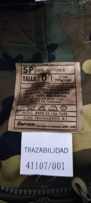 Traje de intemperie 2 piezas camuflaje