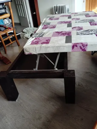 Mesa de centro elevable de madera