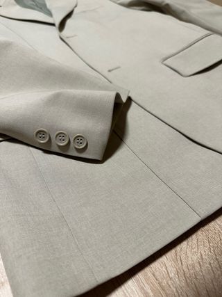 Americana gris hombre