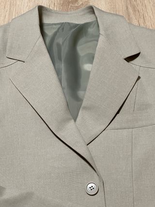 Americana gris hombre