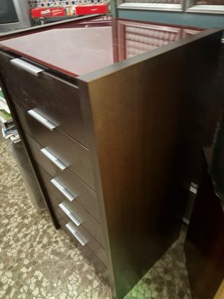 Cómoda Wengue Cubierta Roja Vino