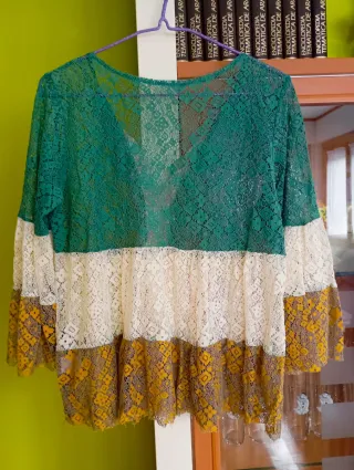 Blusa de Encaje Made In Italy Multicolor