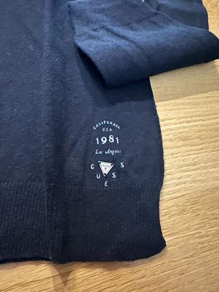 Maglia Guess scollo a V Nera Tg S