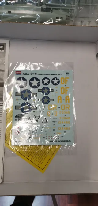 Maqueta Academy B-17F Memphis Belle 1/72