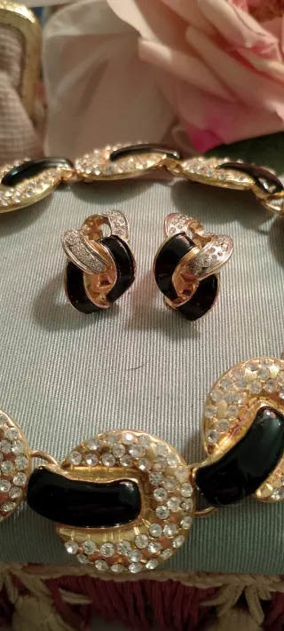 Collana e orecchini firmata anni 70/80