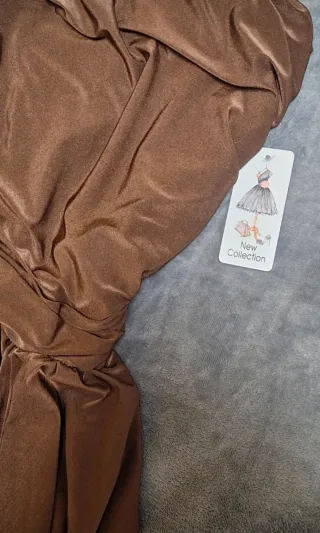 Mini abito lucido effetto drappeggiato