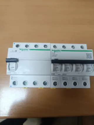 Schneider Acti9 IC80N C25 25A Diferencial Automáti